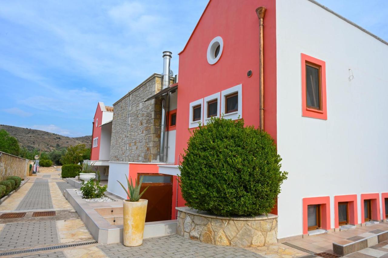 Αριων Village & Suites Нафплион Экстерьер фото